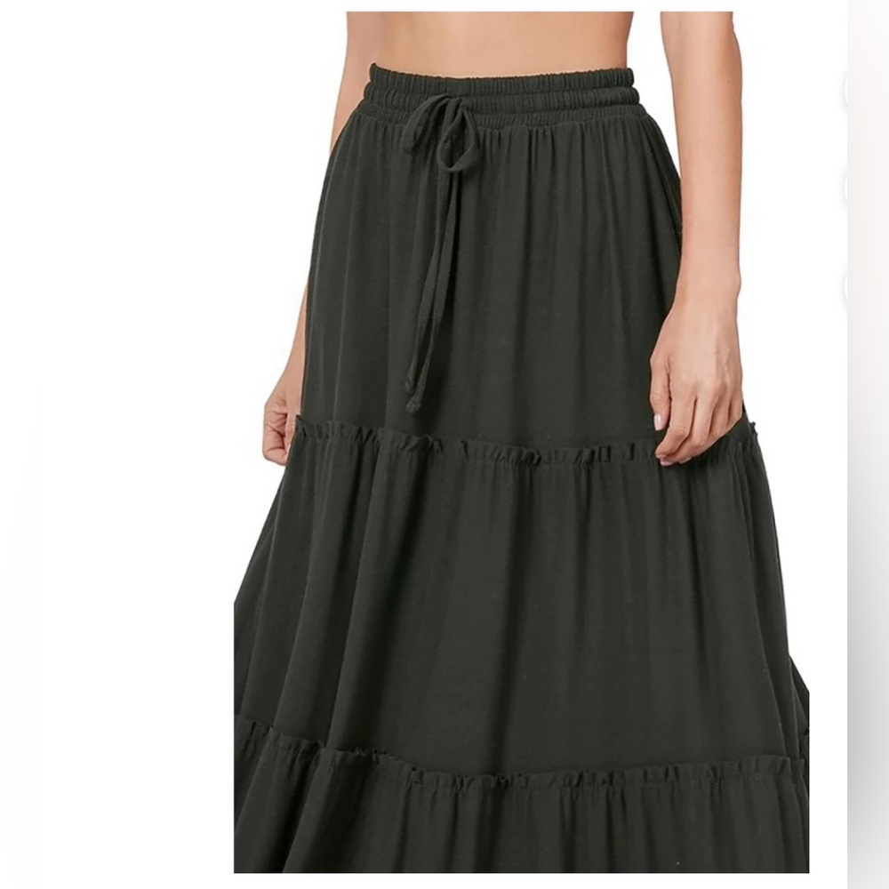 Women's Casual Elastic High Waist
Solid A Line Layer Ruffle Swing Maxi Skirt